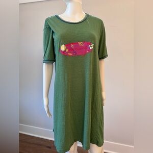 Arizona Jean Company Green Crewneck Tee